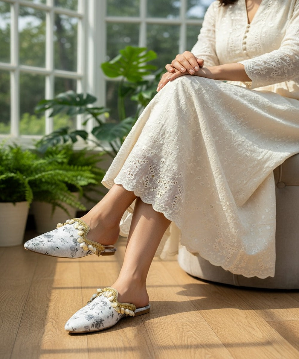 CAPRI WHITE MULE SANDAL